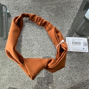 Lululemon Knot Stopping headband